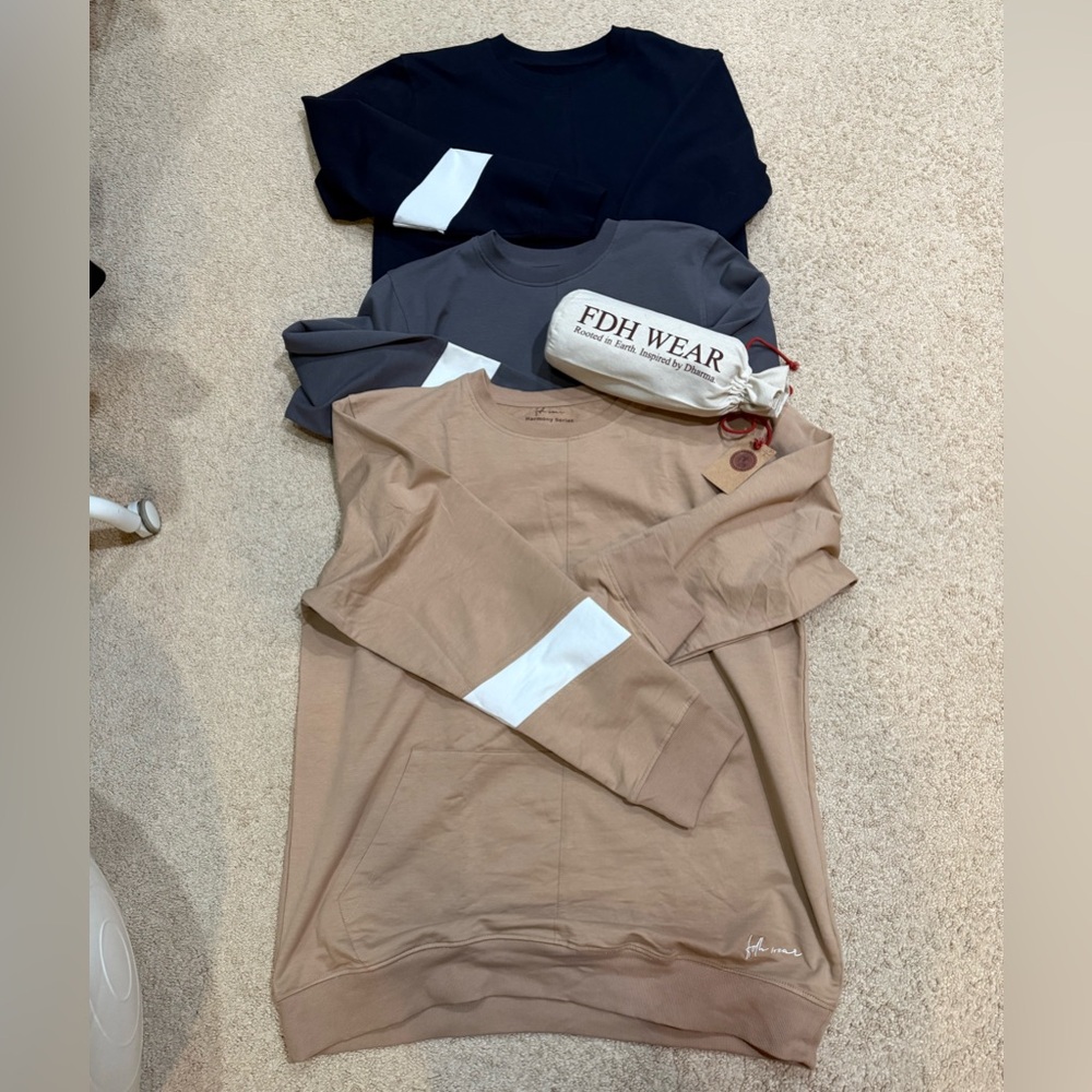 Unisex Navy , beje and Gray Heavy wait Sweatshirts with one pocket.